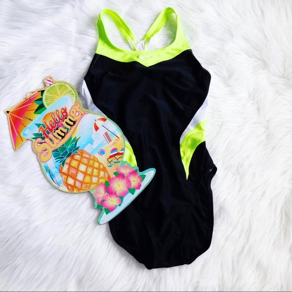 Nike Other - 🥳HP🦄Nike one piece swimsuit Women’s Size 32/ 6